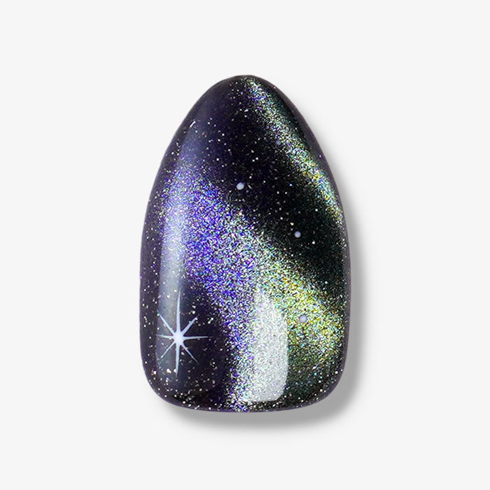 CAT EYE NAILS
