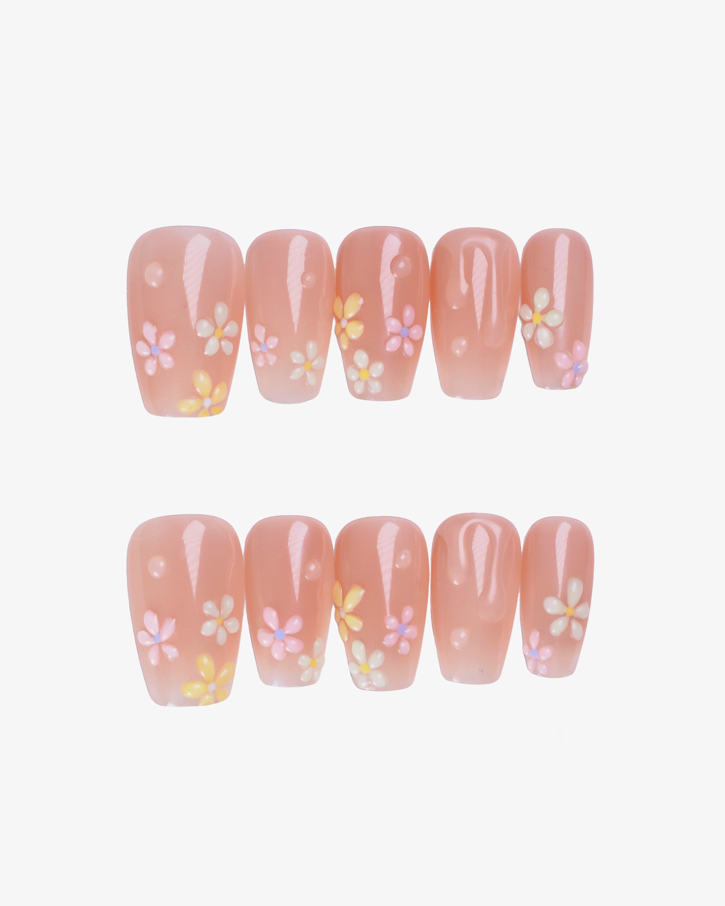 Fresh and playfully feminine 3D press-ons