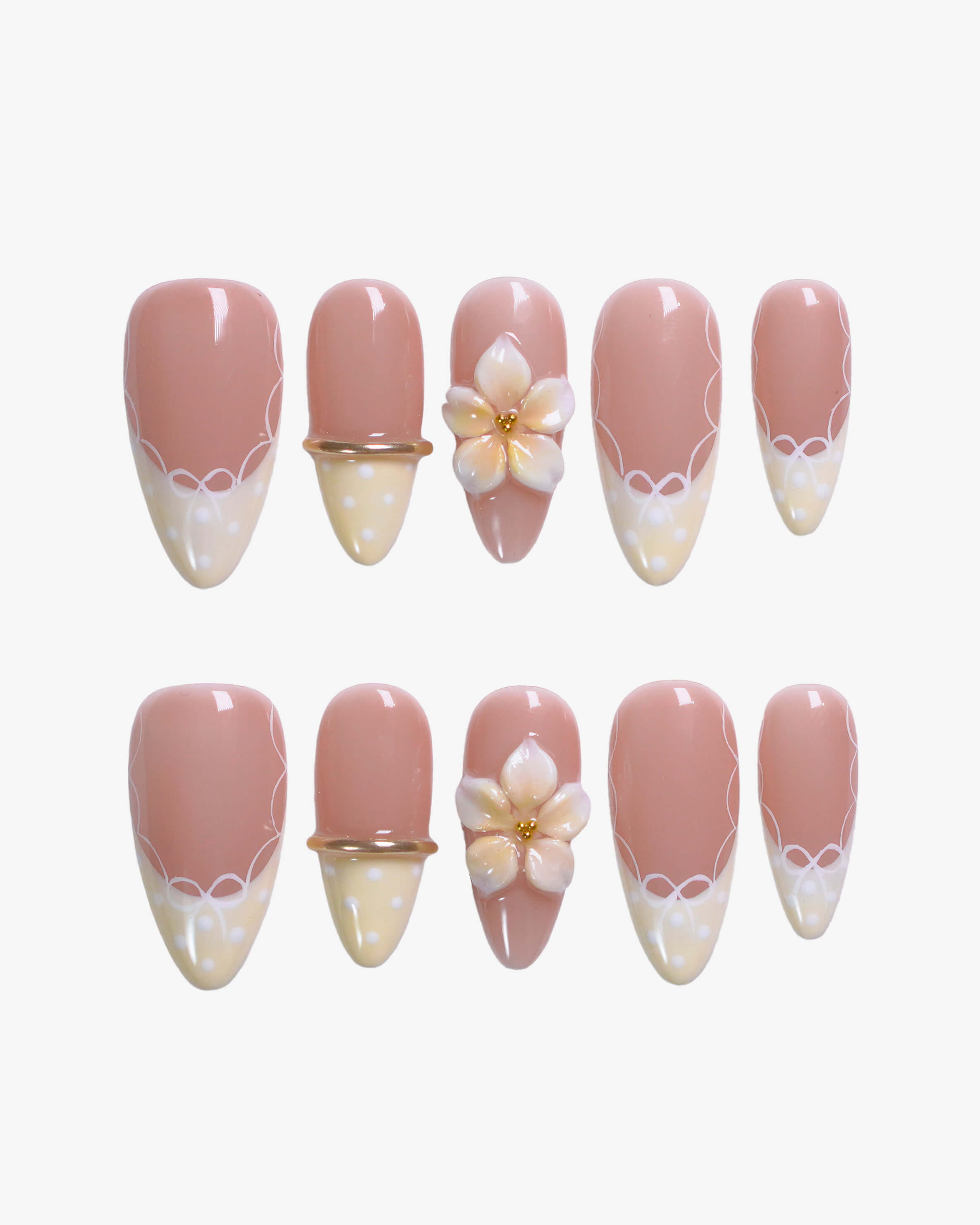 Vintage-sweet-romantic-effortlessly-chic-Press-on-Nails