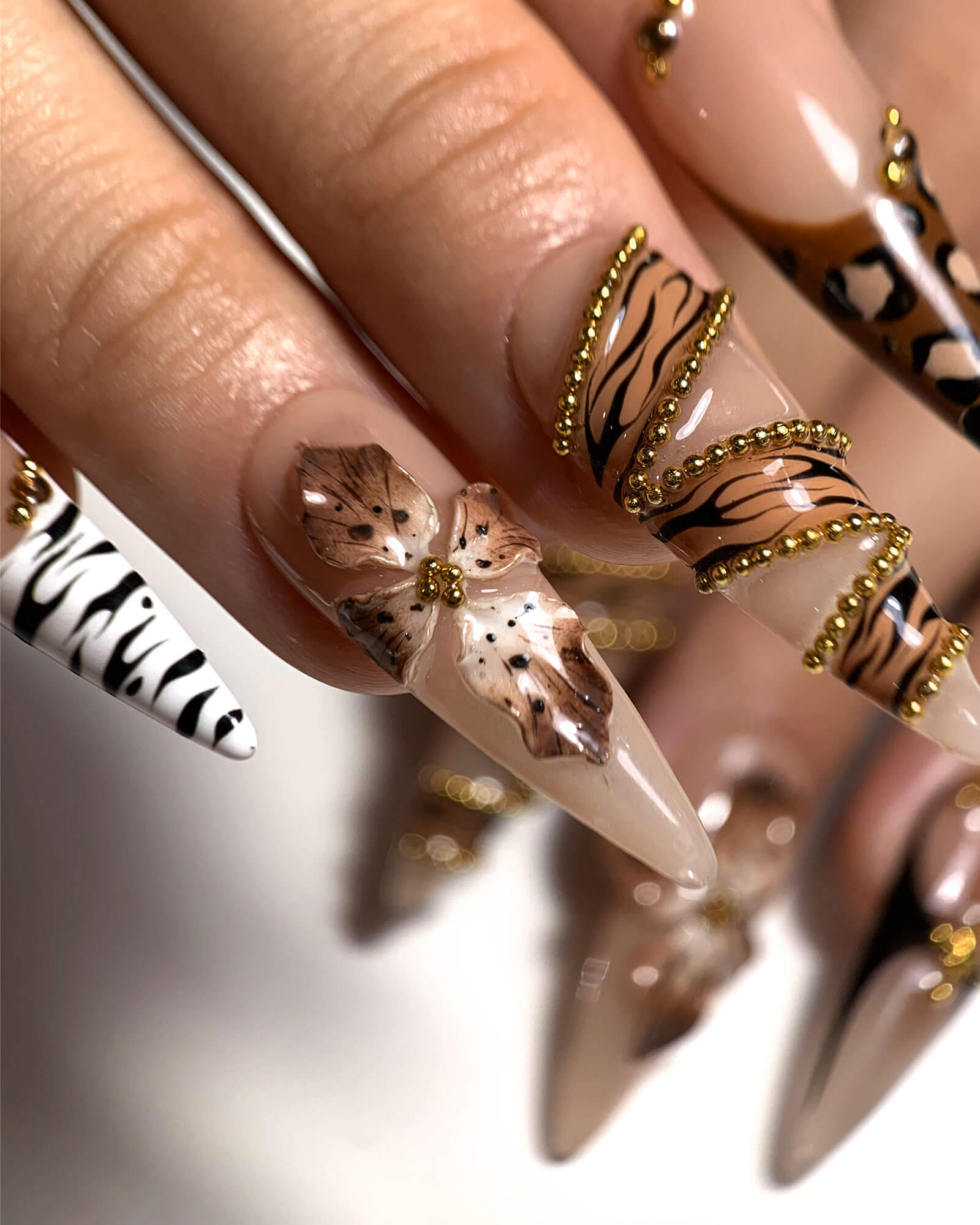 GLAMOR ANIMAL NUDES