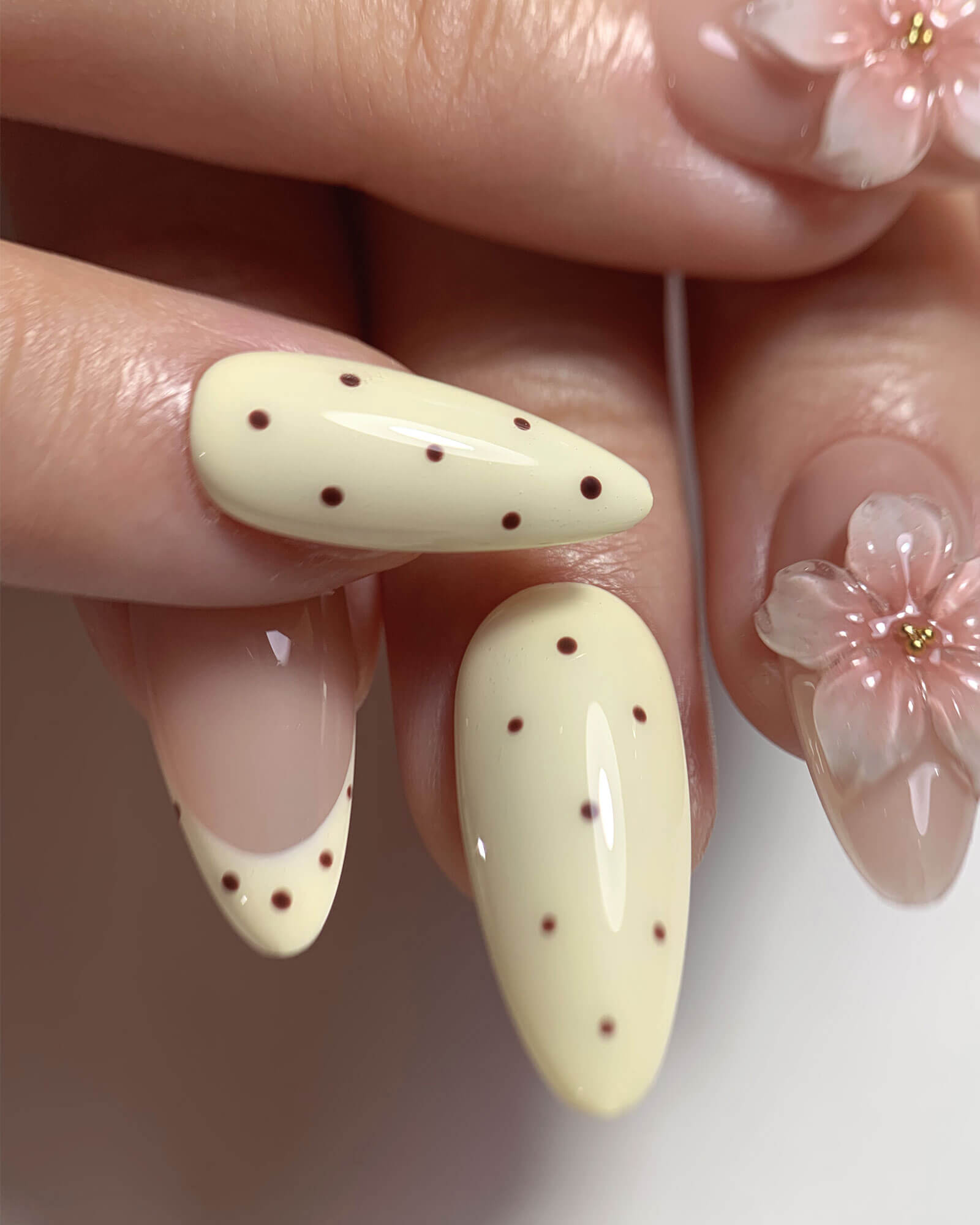 SAKURA CREMOSO