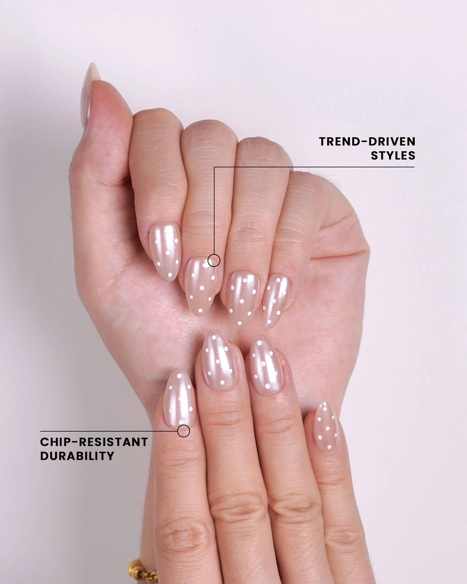 DELICADO DIJE COLOR NUDE